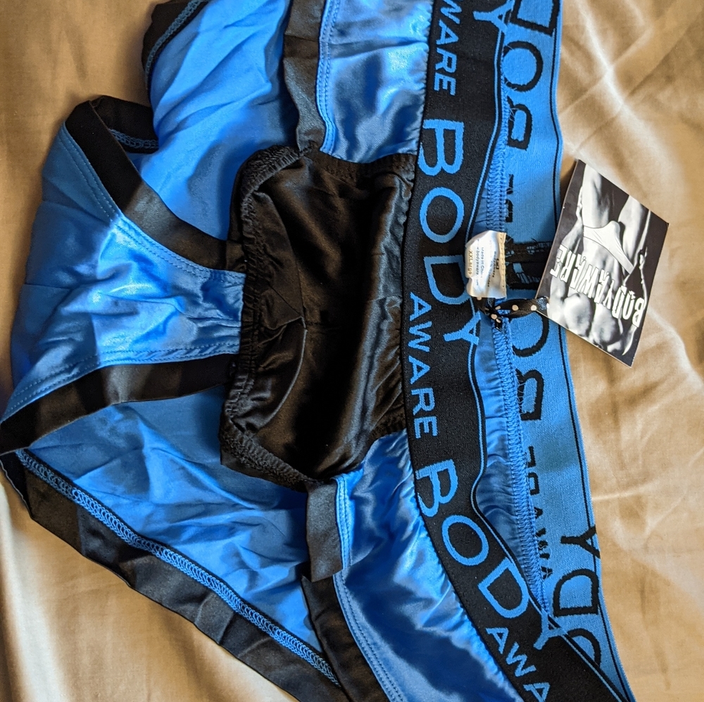 Bodyaware satin bikini XXL